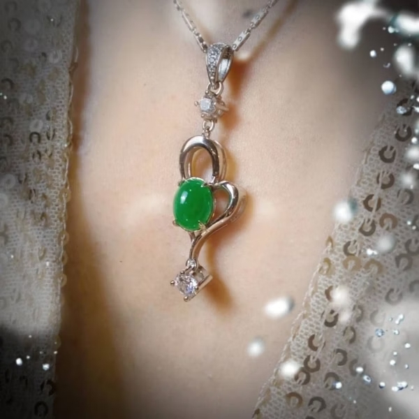 1762534066_65278a6040e15346d958 翡翠蛋面项链 冰种帝王绿合成翡翠K金项链钻石 P-2025-75