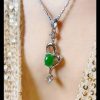 1762534066_ec4394c12d9a5b4bcbf9 翡翠蛋面项链 冰种帝王绿合成翡翠K金项链钻石 P-2025-75