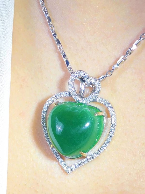 P-2025-21-2 翡翠心型项链 冰种帝王绿合成翡翠K金项链钻石 P-2025-21