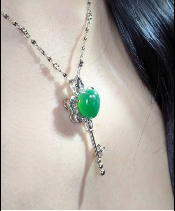 P-2025-37-4 翡翠心型项链 冰种帝王绿合成翡翠K金项链钻石P-2025-37