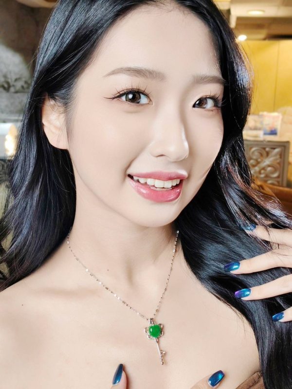 P-2025-37-7 翡翠心型项链 冰种帝王绿合成翡翠K金项链钻石P-2025-37