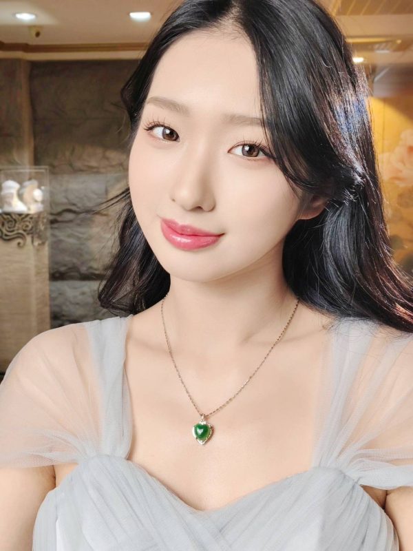 P-2025-42-6 翡翠心型项链 冰种帝王绿合成翡翠K金项链钻石P-2025-42