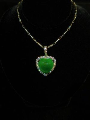 P-2025-52-1 翡翠心型项链 冰种帝王绿合成翡翠K金项链钻石 P-2025-52