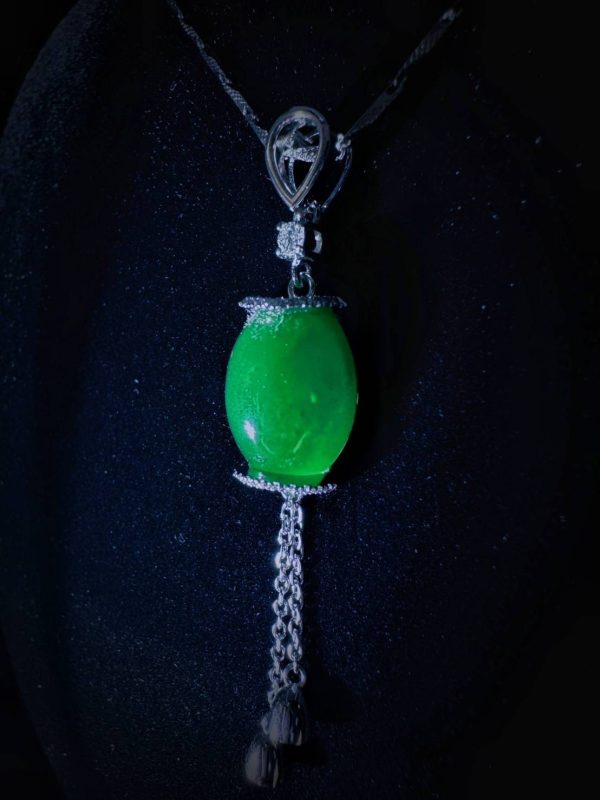 P-2025-70-1 翡翠蛋面项链 冰种帝王绿合成翡翠K金项链钻石 P-2025-70