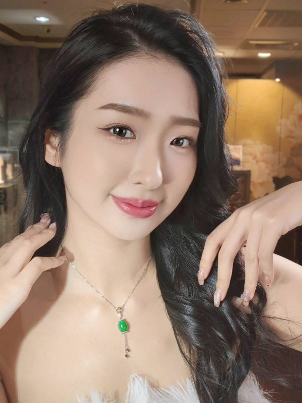 P-2025-70-7 翡翠蛋面项链 冰种帝王绿合成翡翠K金项链钻石 P-2025-70