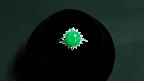 R-2025-25-1 绿耀璀璨 冰种帝王绿合成翡翠钻石 戒指R-2025-25